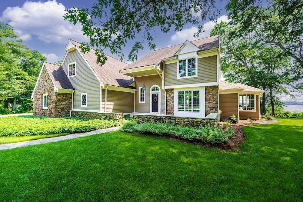 United Home Experts of New London County