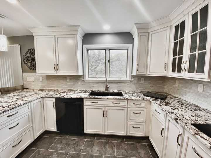 Award Kitchen & Bath