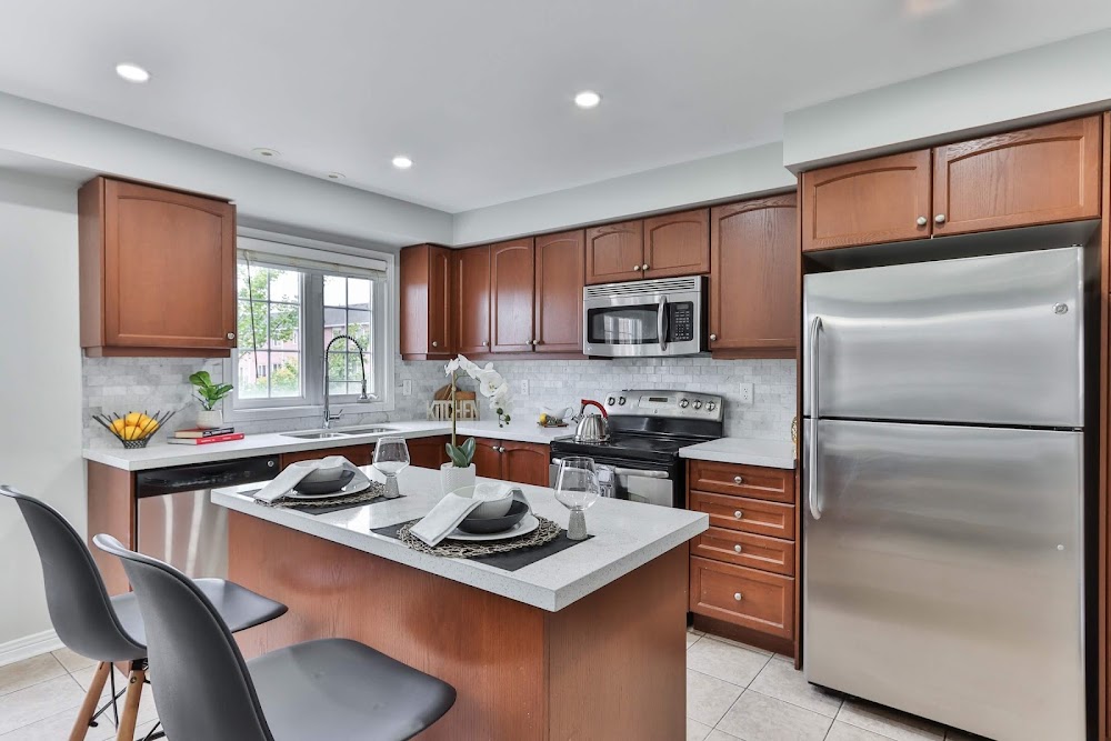 Express Kitchens: Orange